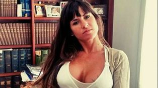 La candidata hot de Rodríguez Saá se roba todas las miradas en el Senado nacional