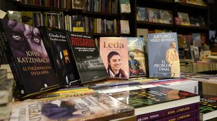 Los libros más pedidos en las librerías rosarinas para fin de año.