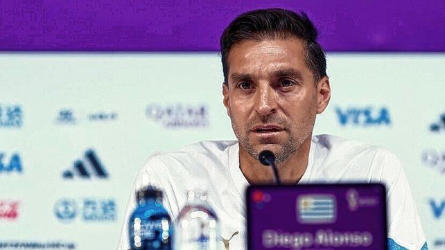 El uruguayo Diego Alonso es el nuevo DT de Sevilla