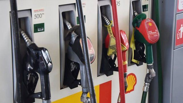 Las petroleras se alinearon con YPF y mantendrán estables los precios.