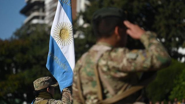 Tras 2.200 renuncias en las fuerzas armadas y de seguridad federales