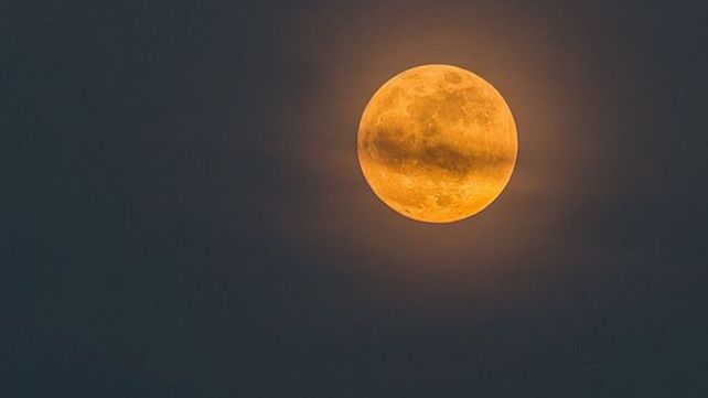 Así se ve la Superluna por el mundo