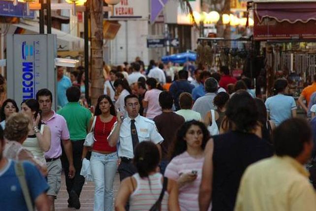 Al comercio le traerá dificultades no trabajar en esta época del año
