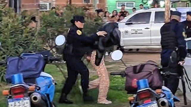 Una menor de 14 años asesinó a una vecina en una pelea en Concordia.