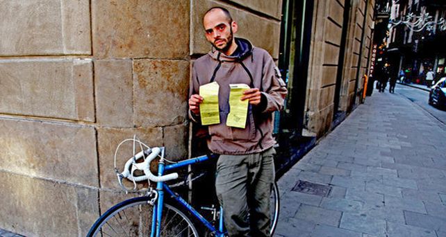Ciclista argentino no paso el test de alcoholemia mientras pedaleaba en Barcelona