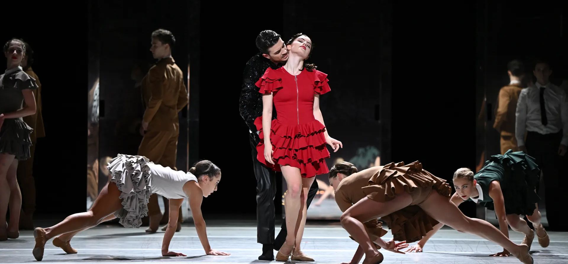 Bailarines actúan durante un ensayo general del Ballet Australiano de Carmen en la Ópera de Sídney, Sídney, Australia. Fotografía: Bianca de Marchi/AAP Bailarines actúan durante un ensayo general del Ballet Australiano de Carmen en la Ópera de Sídney, Sídney, Australia. Fotografía: Bianca de Marchi/AAP