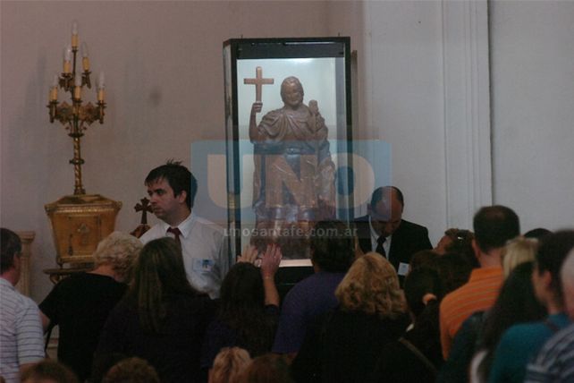 Fieles santafesinos se congregaron por la festividad de San Expedito