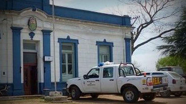 Lo sacaron del boliche y de una patada le sacó dos dientes a un policía