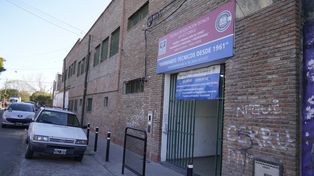 La Escuela Técnica Crisol, en la zona sur de Rosario. Las autoridades modificaron el horario de salida por temor a balaceras.&nbsp;