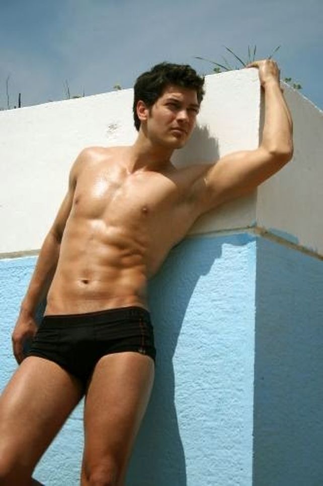 El protagonista de Medcezir también canta