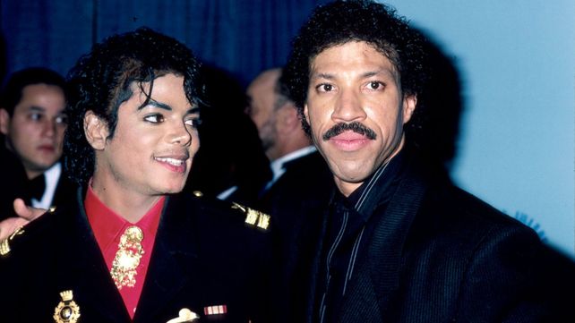 Michael Jackson y Lionel Richie compusieron “We Are The World”