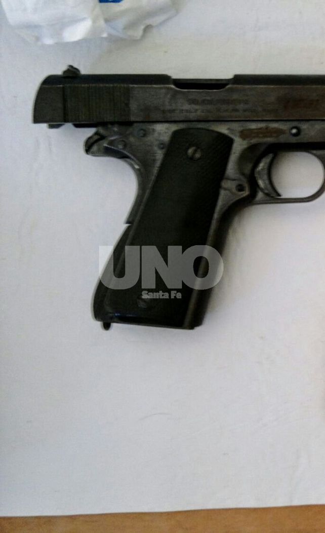 Santo Tomé: aprehendieron a un adolescente con un arma de guerra