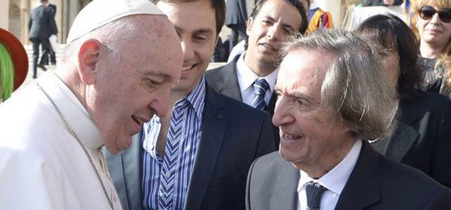 El emotivo encuentro entre Carlitos Balá y el Papa Francisco