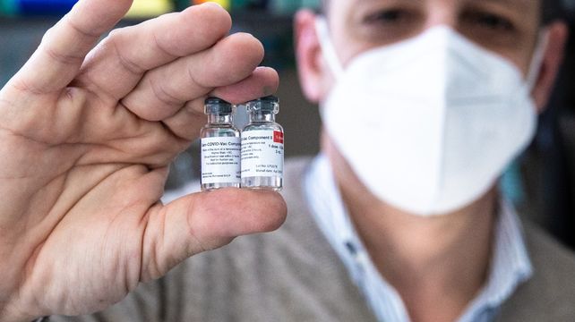 Científicos santafesinos avanzan en una nueva vacuna contra el Covid, y en la Sputnik VIDA