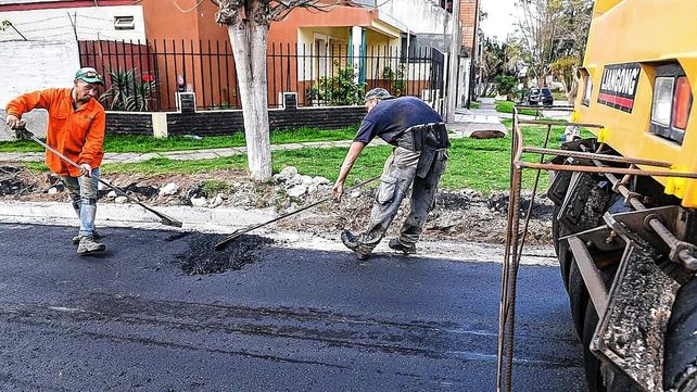 Paraná: asfaltan más calles con el sistema de Esfuerzo Compartido