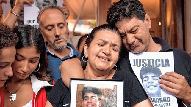 Arrancó el juicio a los rugbiers: Quiero saber por qué lo mataron, dijo la madre de Báez Sosa