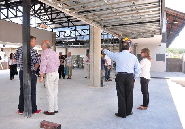 Osuna mostró los avances de la obra del complejo multieventos del puerto