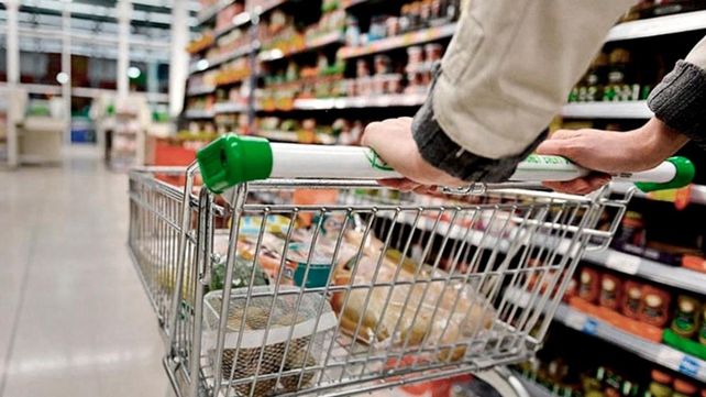 Denuncian que hay retención de productos para después del 10 de diciembre ponerles cualquier precio