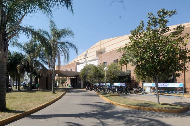 Un bebé terminó herido en su cabeza luego de un tiroteo en Recreo