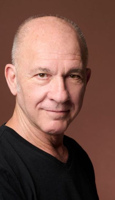 Darío Grandinetti celebra 50 años como actor con el estreno de una nueva obra en Rosario