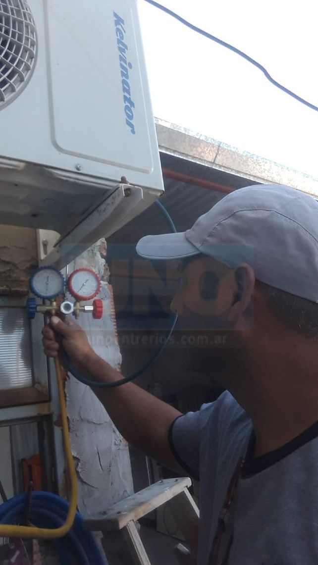 Arreglan gratis camas, aires, baños y muebles de hospitales
