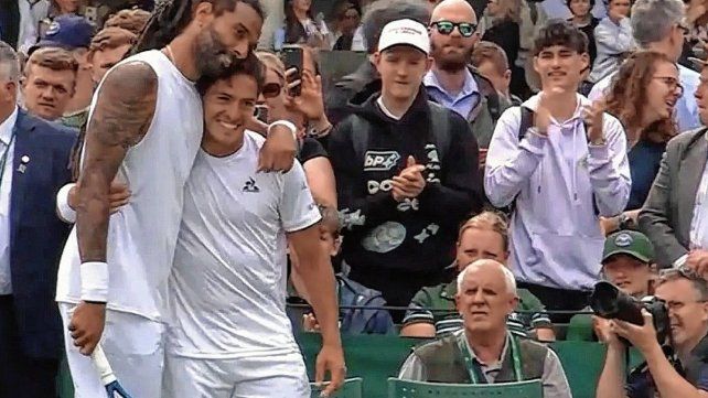Báez y el jamaiquino Brown siguen adelante en Wimbledon
