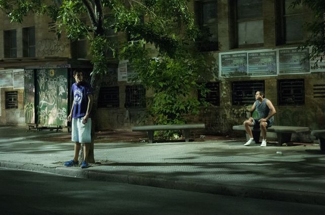 Prostitución masculina: La clandestinidad es una trampa mortal
