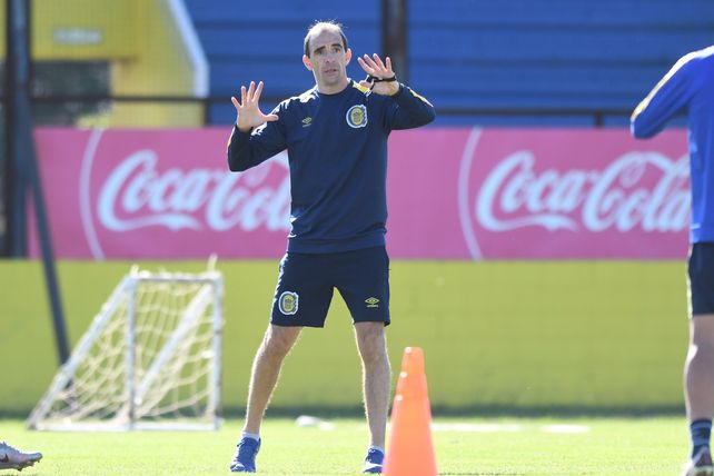 Somoza con la pilcha de Central, una historia que duró poco.