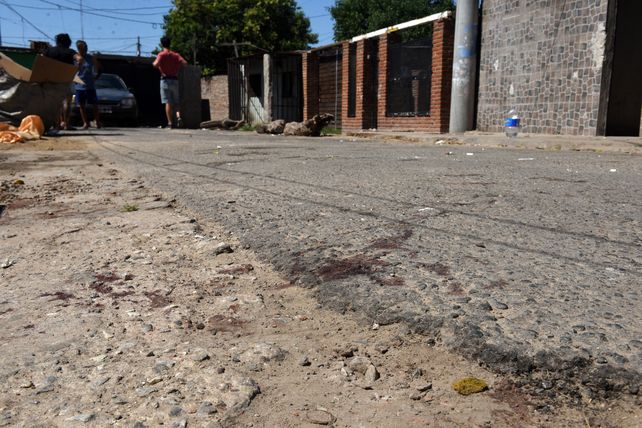 Ahora nos tocó a nosotros: de tomar mates en la vereda a morir en medio de una balacera