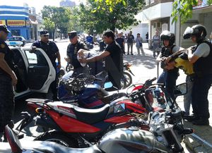 Los delincuentes que cayeron por el robo a la joyería serían los autores de otro violento asalto