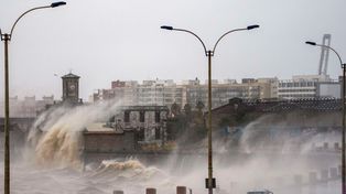 Un ciclón subtropical azotó la costa uruguaya: un muerto