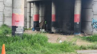 Zona norte: prendieron fuego a un indigente mientras dormía