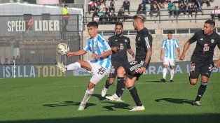 Riestra venció a Atlético Tucumán y es escolta de River