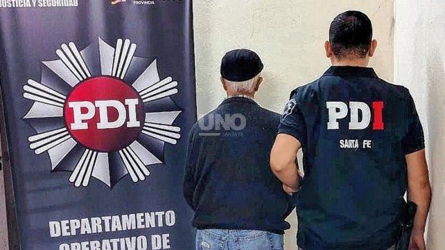 El hombre detenido en una vivienda en Vélez Sardfield y Córdoba El hombre detenido en una vivienda en Vélez Sardfield y Córdoba