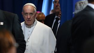 Siento vergüenza por los abusos sexuales de los sacerdotes, afirmó el Papa
