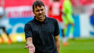 Coudet hace nueve meses que está en el club y una de sus preocupaciones es el estado del césped del Beira-Río.
