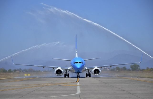 pista. AA ahora suma 42 aeronaves Boeing versiones 700 y 800.