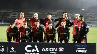 Los once elegidos por el DT de Newells para enfrentar a Kimberley, en el césped de Platense. Sigue en Copa Argentina.