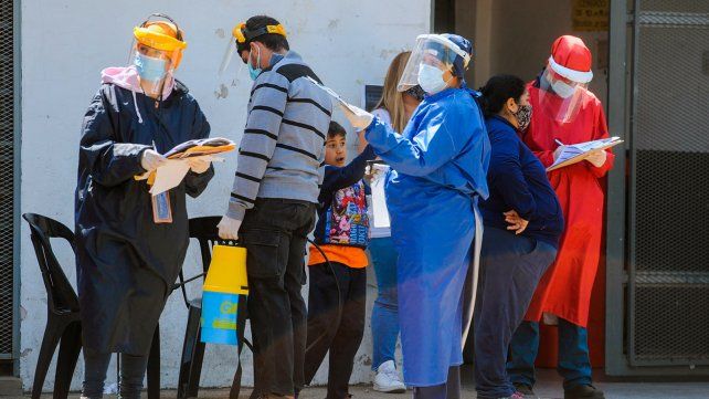 a-la-busqueda-del-viruslos-equipos-salud-siguen-relevando-los-barrios-rosario