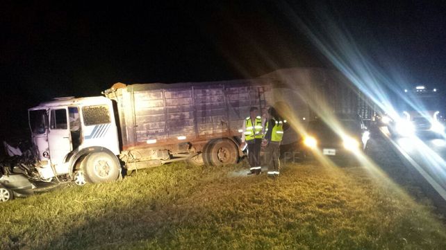 Murió un automovilista en un choque frontal con un camión en el sur provincial