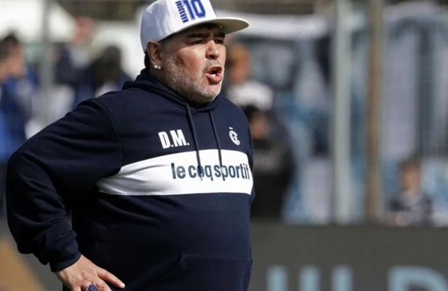 Diego Maradona critic&oacute; a los jugadores que no colaboran con los que menos tienen.