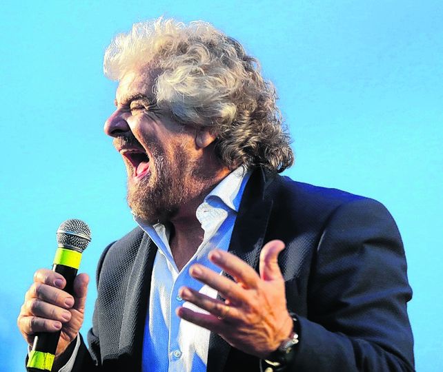 Histrión. Beppe Grillo creó el M5E