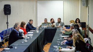 La paritaria salarial, eje central de la agenda política-gremial.
