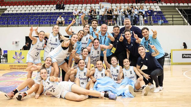 La Selección Argentina conquistó el Sudamericano U17 Femenino que se desarrolló en Paraguay. La entrerriana Santina Cherot integró el quinteto ideal.