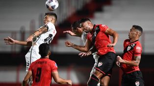 Ganar y algo más: qué debe pasar para que Newells siga en la Copa Sudamericana