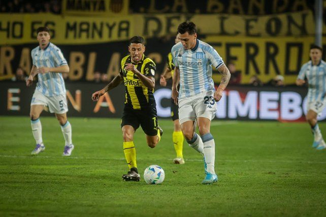 Racing y Peñarol vienen de igualar en Montevideo 1 a 0 para el local.&nbsp;