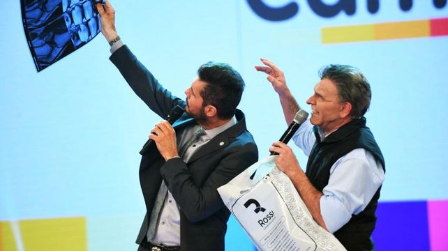 La increíble imitación y el perreo de Mauricio Macri se llevó todos los aplausos en el Bailando
