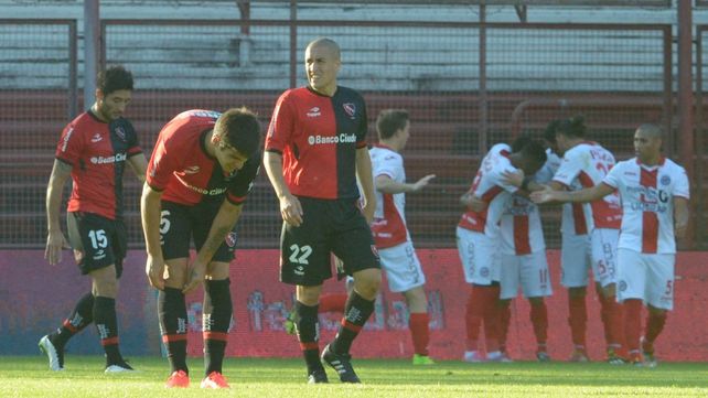 El Pelado Fattori con la camiseta de Newells. Apenas jugó un puñado de partidos.