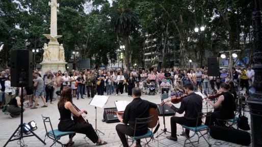 Festejos del Tricentenario: la plaza 25 de Mayo estrenó las obras de puesta en valor