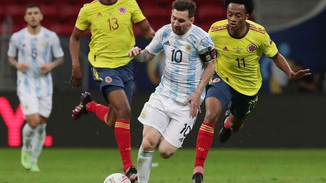 Lionel. La Pulga participó en el triunfo desde los 12 pasos ante Colombia en 2021.